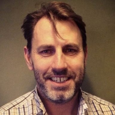 Headshot of Certification Advisor, Lindsay Smith.